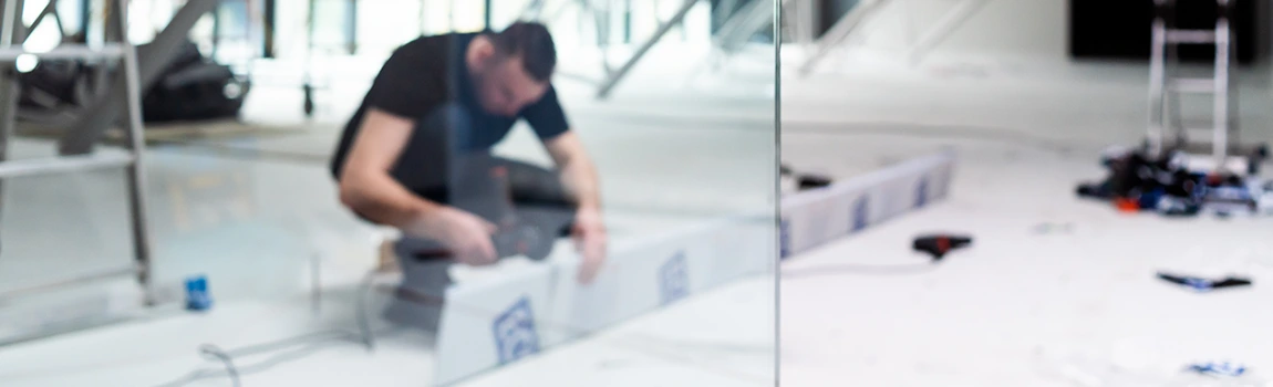 Emergency Commercial Glass Repair in Valrico, FL