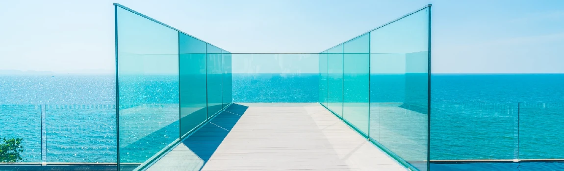 Customized Glass Pool Fence Repair Services in Valrico, FL
